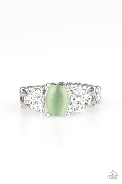 Extra Spark-tacular - Green Ring - Paparazzi