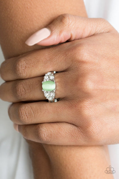 Extra Spark-tacular - Green Ring - Paparazzi