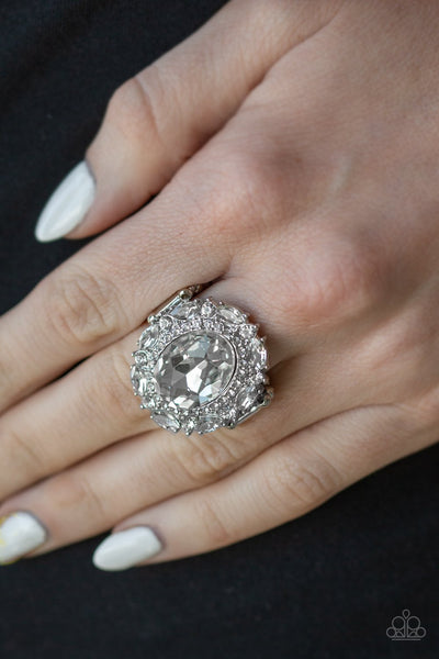 Show Glam - White Ring - Paparazzi