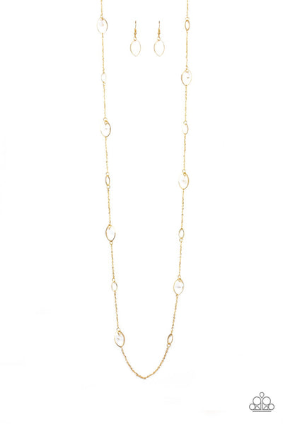 Rocky Razzle - White-necklace-paparazzi