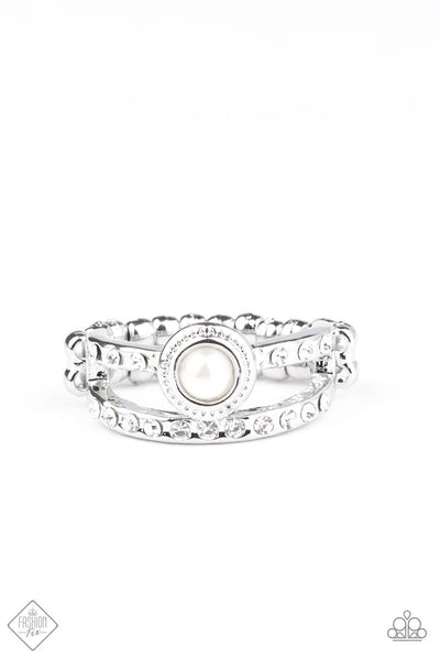 GLOW Me Away -Fashion Fix - Ring - Paparazzi