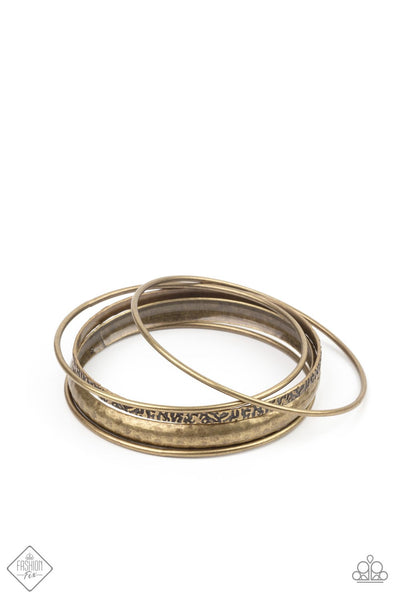Get Into Gear - Brass Bracelet - Paparazzi