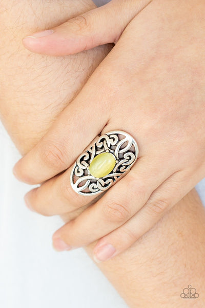 GLEAM Big - Yellow Ring - Paparazzi