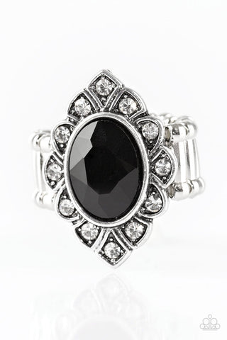 Power Behind The Throne - Black Ring - Paparazzi