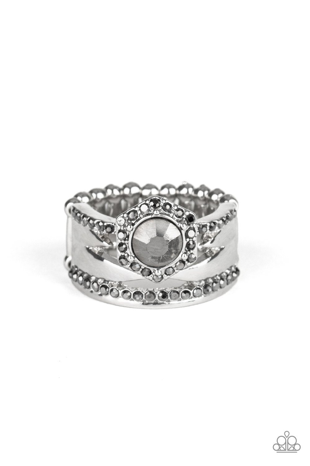 Modern Maven - Silver Ring - Paparazzi
