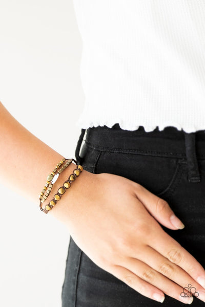 Trendy Tourist - Brass-knotted-bracelet-paparazzi