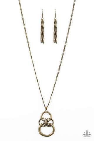 Courageous Contour - Brass Necklace - Paparazzi