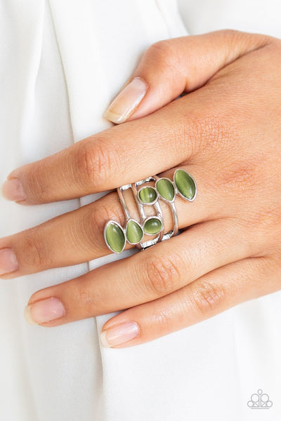 Wraparound Radiance - Green Ring - Paparazzi