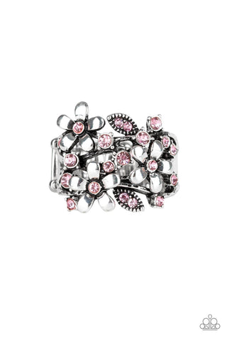 Gardenia Gleam - Pink Ring - Paparazzi