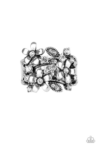 Gardenia Gleam - White Ring - Paparazzi