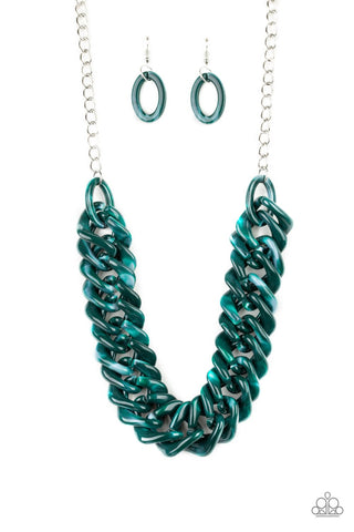 Comin In HAUTE - Green Necklace - Acrylic - Paparazzi