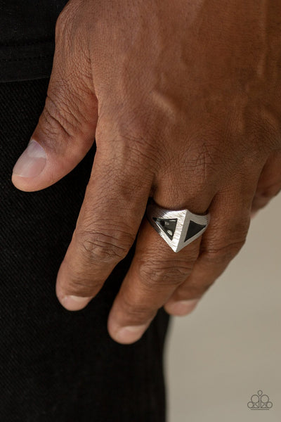 Crusader - Black Ring - Paparazzi