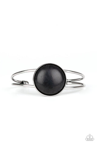 Sandstone Serenity - Black