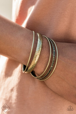 Get Into Gear - Brass Bracelet - Paparazzi