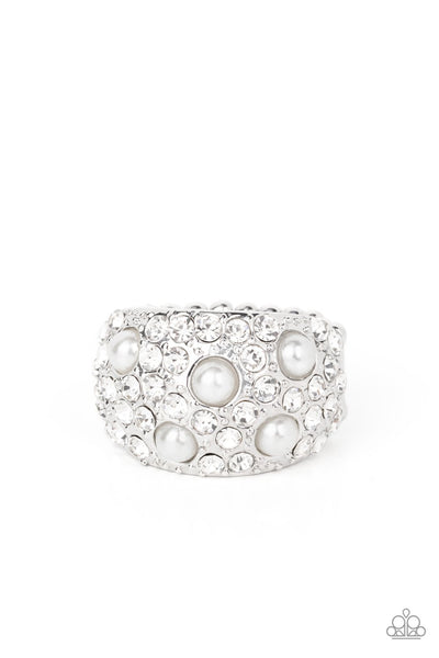 Gatsbys Girl - White Ring - Paparazzi
