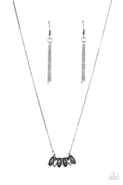 Deco Decadence - Silver Necklace - Paparazzi