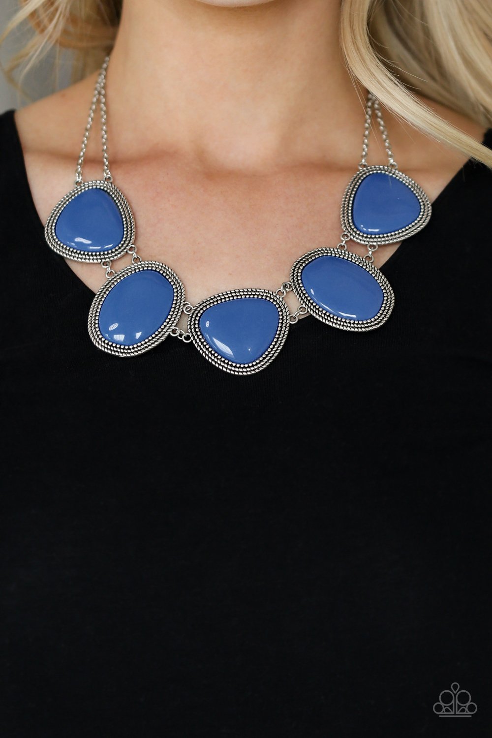 Viva La VIVID - Blue Necklace - Paparazzi