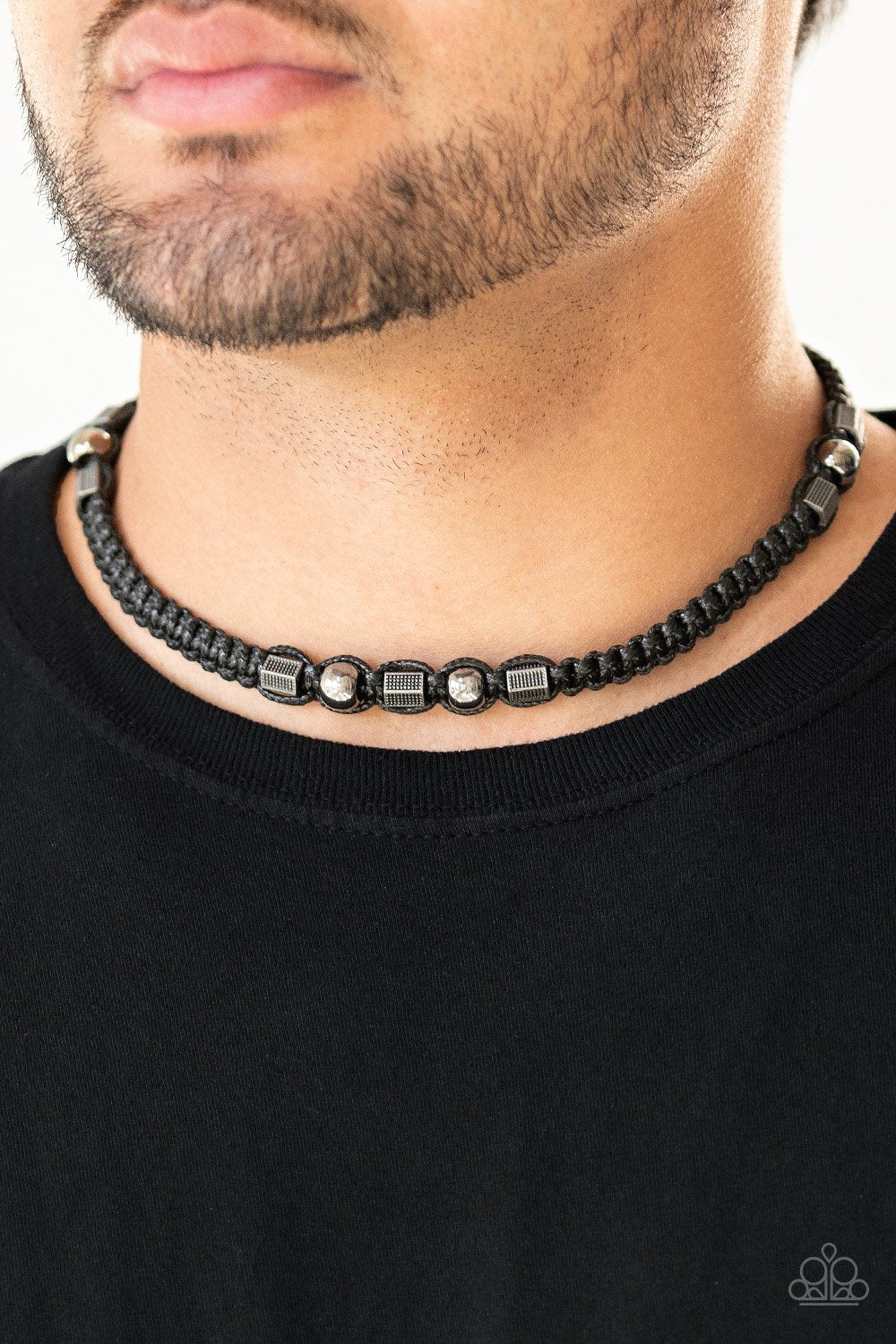 Take a Trek - Black Necklace - Urban - Paparazzi